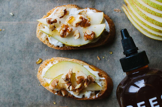 Sliced Pear, Walnut & Blue Cheese (or Brie) Bites